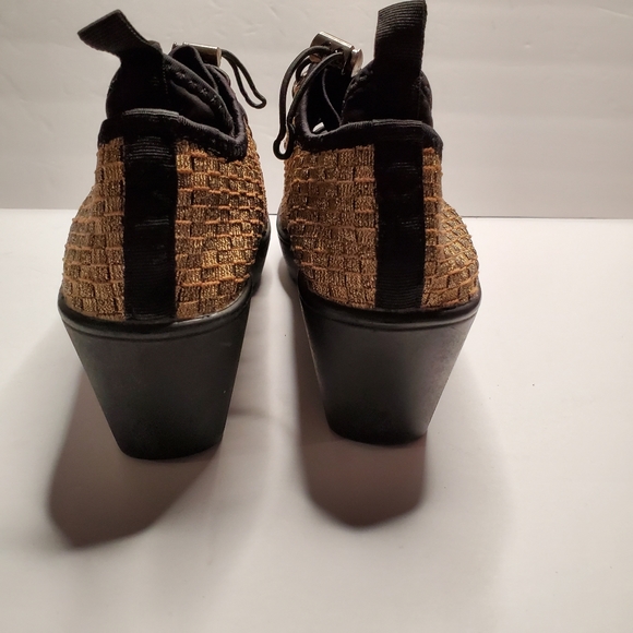 Steven by Steve Madden gold woven wedge sneaker - Picture 5 of 6